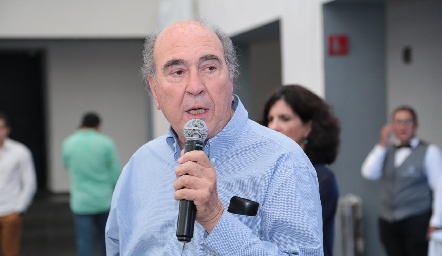  Luis Nava Calvillo.