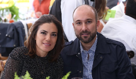  Valeria Ibarra y Patricio Nieto.