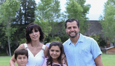  Familia de los Santos de la Maza.