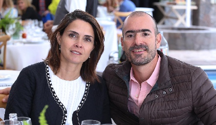  Fernanda Félix y Manuel González.