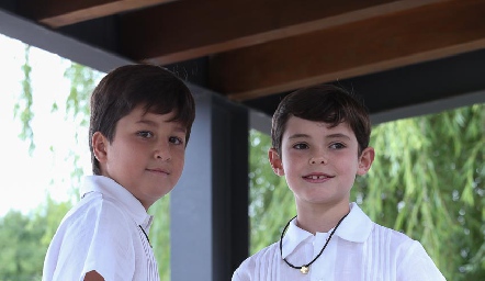  Carlos y Gabriel.