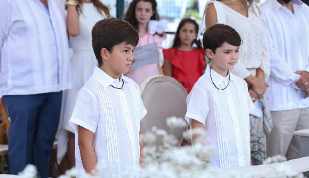 Carlitos y Gabriel.