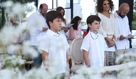  Primera Comunión de Carlos y Gabriel.