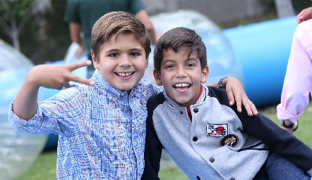  Juan Pablo y Nico.
