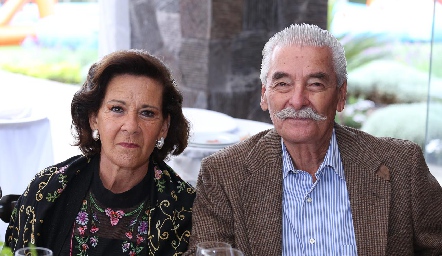  Mercedes y Juan Manuel Subirana.