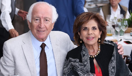  Marcelo y Guillermina de los Santos.