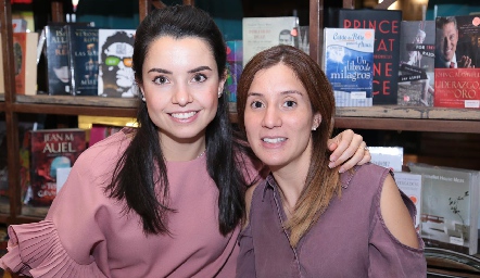  Gaby Díaz Infante y María Domínguez.