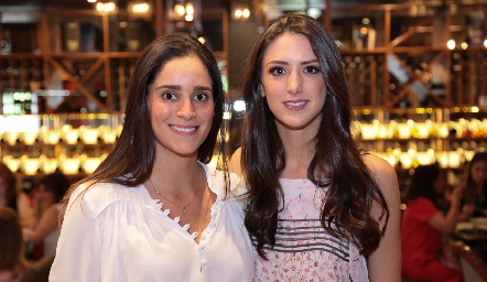 María Rosa Mejía y Catalina Abud.