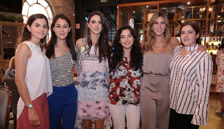  Eugenia Musa, Carmen Del Valle, Catalina Abud, Yusa de la Rosa, Martha de la Rosa y Danis Martínez.