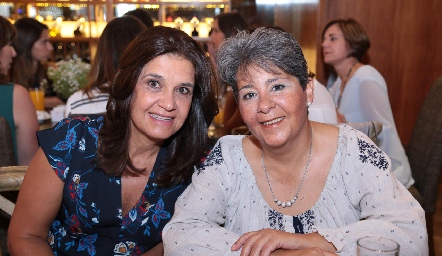  Maribel Martínez y Beatriz Aranda.