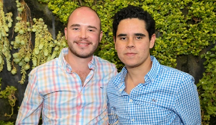  Alejandro y Fede Delgado Cohen.