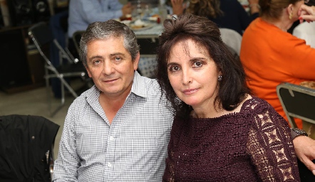 Gerardo García Compeán y Laura Acebo de García.