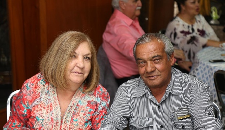 Gloria Mendizábal y Francisco González.