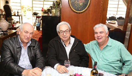 Jorge Mendizábal, Carlos Cataño y Federico Mendizábal.