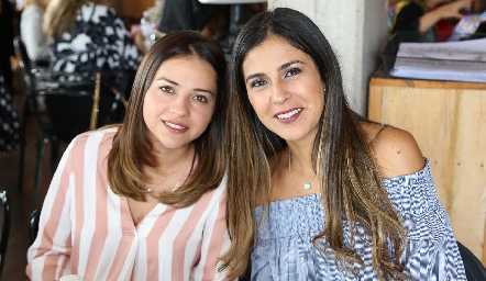  Daniela Mézquida y Valeria Mézquida.