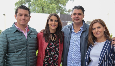  Nacho Puente, Paola Hernández, Vale Hernández y Damaris Navia de Hernández.