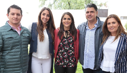  Nacho Puente, Ana Sofía Hernández, Paola Hernández, Vale Hernández y Damaris de Hernández.