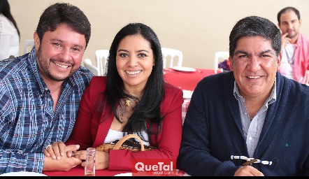 Ulises Pérez, Jessica Torres y Rafael Martínez.