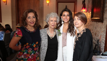  Loli Castro, Leonor Álvarez, Vicky y Marel González.