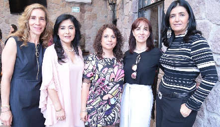  Gaby Cantú, Rocío Mendoza, Lucía Bravo, Pituca Espinosa y Rocío Espinosa.