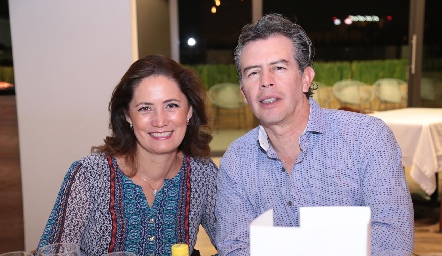  Silvia Romero y Carlos Barajas.