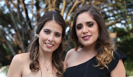  Cristina Kasis y Sofía Ascanio.