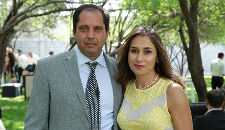  Jorge Morales y Liz Stevens.