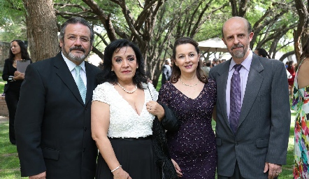  José Somohano, Katy de Somohano, Lupita López y Guillermo Romo.