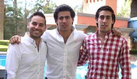  Jaime Alvarado, Gabriel y Rubén Torres.
