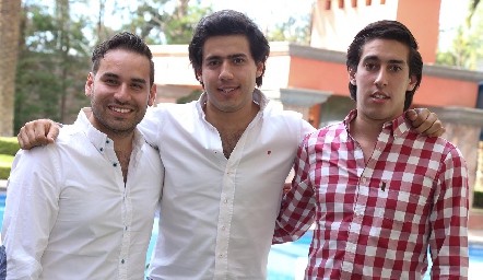  Jaime Alvarado, Gabriel y Rubén Torres.