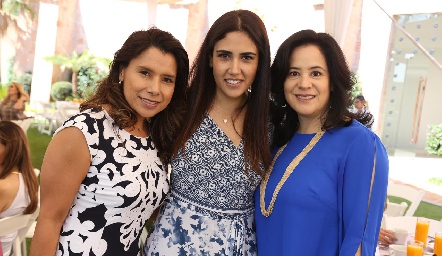  Coco Vargas, Paula Suárez y Marcela del Peral.