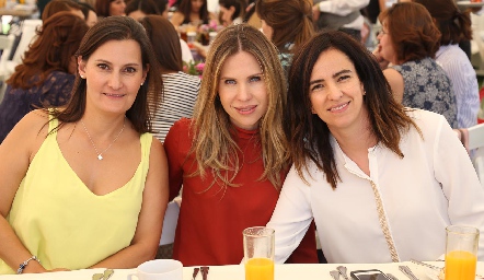 Sandra Morelos Zaragoza, Maiela Conde y Ale Güemes.