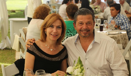  Gabriela Nales y Octavio Pedroza.