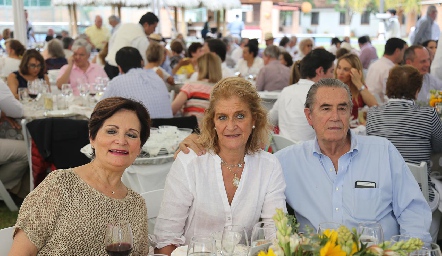 María Eugenia González, Paty Carrillo y José Antonio Blando.
