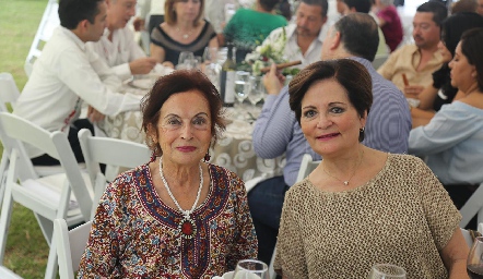  Rafaela Macías y María Eugenia González.