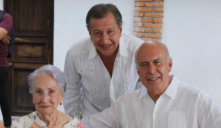 Lucía Carrillo, Jorge Rossel y Manuel González.