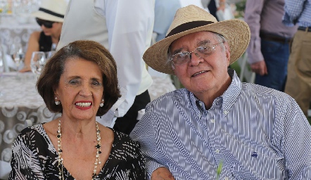 Martha Abaroa y Pedro Martínez.