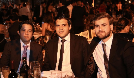  Oscar Contreras, Manuel Rodríguez y Hugo González.
