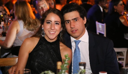  Diana Olvera y Gabriel Torres .