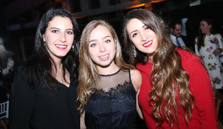  Daniela Mauricio, Mercedes Anaya y Ale Pérez.