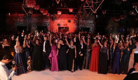  Brindis.