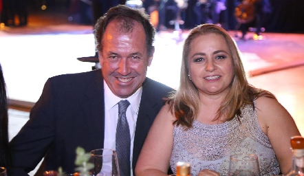  Mauricio Quijano y Montserrat Gutiérrez.