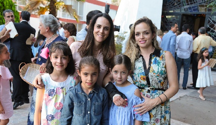  Gloria Mojarro, Vero Alvarado, Ximena, Valeria y Ana Paula.