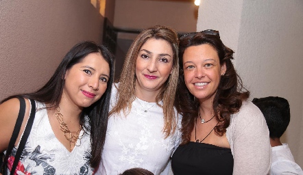  Aidé Lugo, Priscila  González y Luchi Ascanio.
