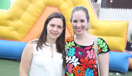  Magdalena Aldrete y Sofía Siller.