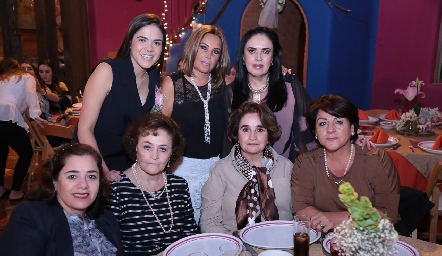 July Valle, Mónica Lomelín, Julia Marín, Aranza Rodríguez, Laura Suárez de González, María del Socorro Suárez e Hilda Chávez.