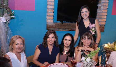  Ana Lu Medina, Adriana Milán, Julia Marín, July Valle y Ofelia Valle.