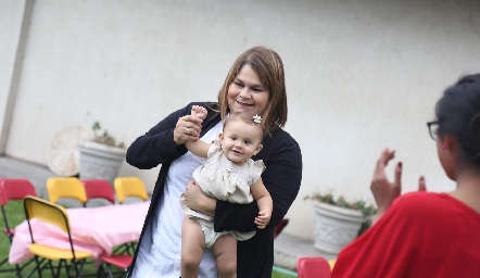  Gorda García y Victoria.
