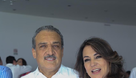  Jaime Torres Corzo y Leticia Gutiérrez.