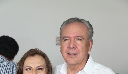  Martha González y Gustavo Salazar.